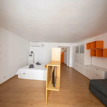 La Di Ruggero Tatil Evi *